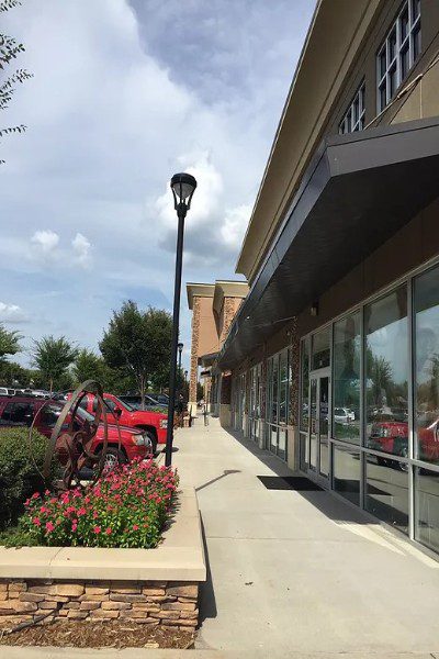 Shopping Center Exterior Window Cleaning