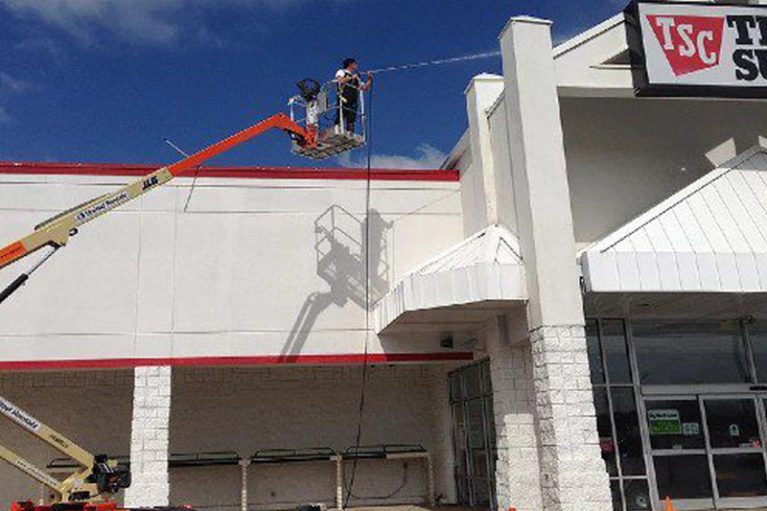 Shopping Center Cleaning